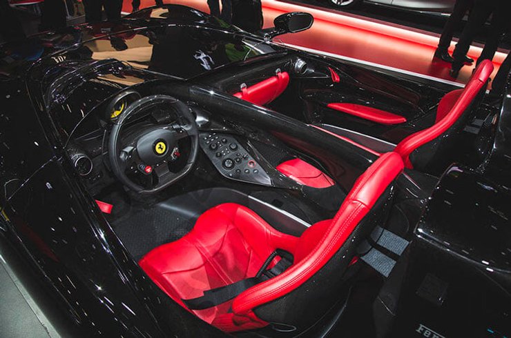 Салон "Феррари"