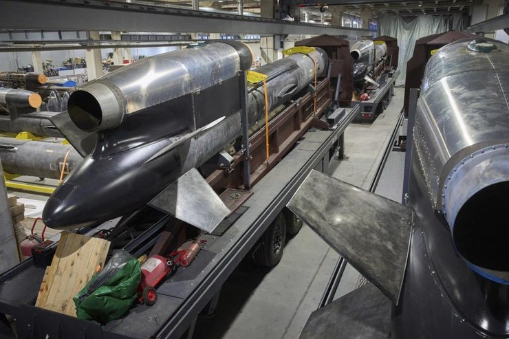 Ракета Фламінго та виробничий цех Fire Point