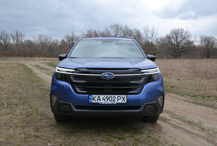 дизайн Subaru Forester