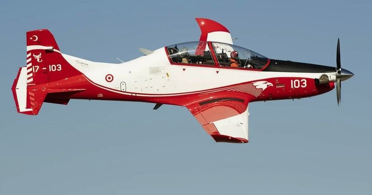 самолет Hürkuş