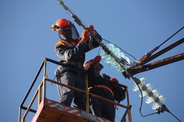 облэнерго, провода, электроэнергия, подача электроэнергии