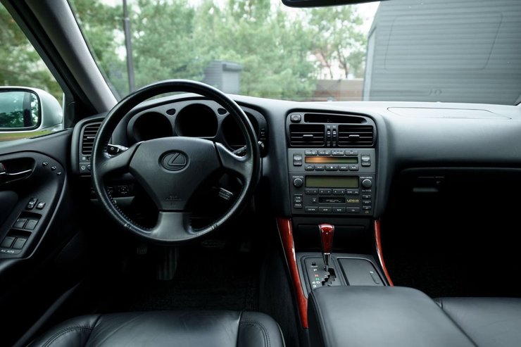 салон Lexus GS300