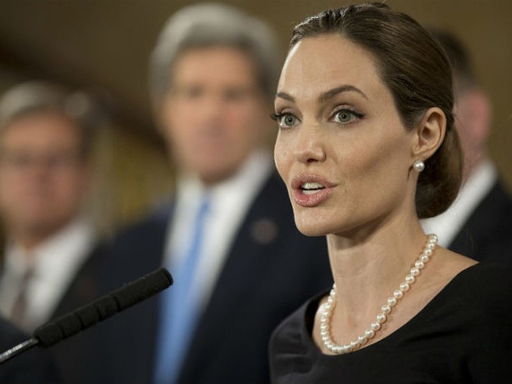 Анджелина Джоли, суд, новый иск