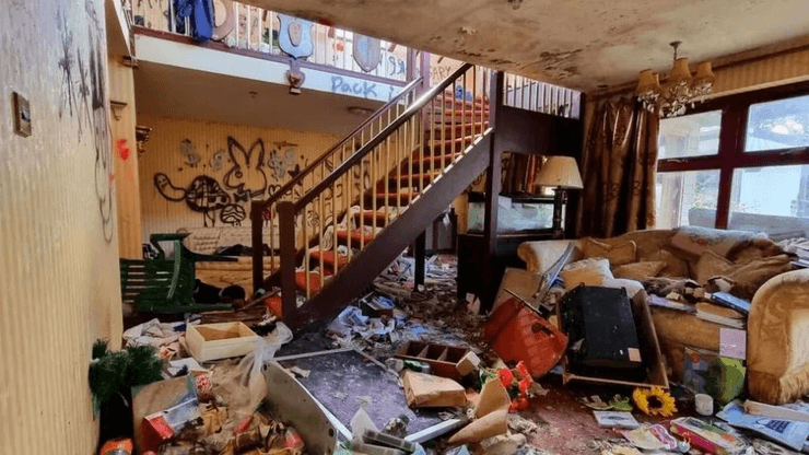 Заброшенный коттедж в Шотландии, коттедж, дом, жилье, заброшенный дом, вид на море, продажа дома, дом за границей