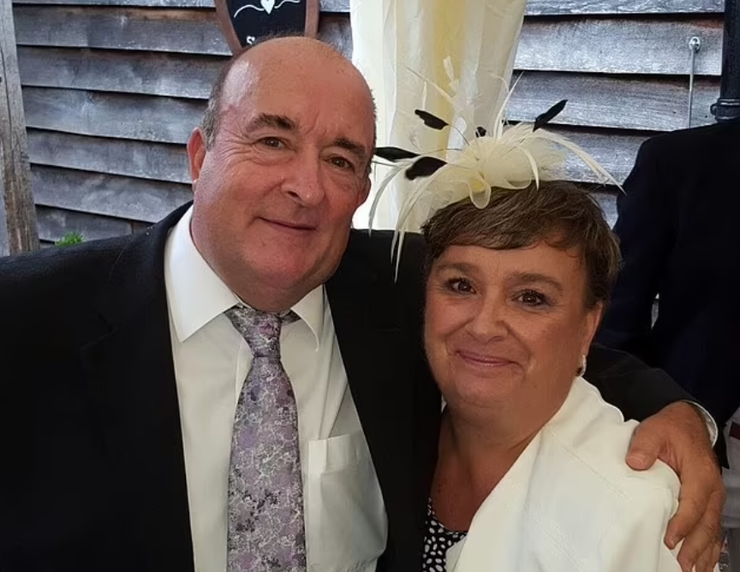 Вдовец потерял все деньги и дом из-за связи с мошенницей из Кении, Родрик Лодж из Великобритании