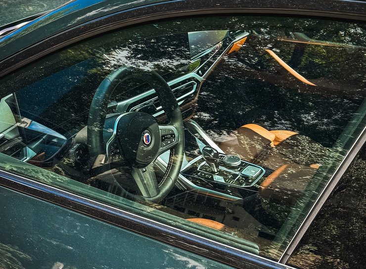 Салон BMW 4 серии Alpina