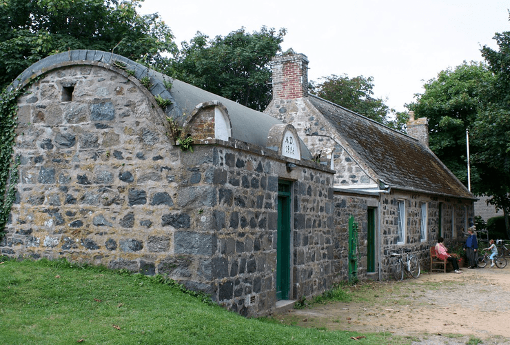 Самая маленькая тюрьма в мире, исправительное заведение, изолятор, историческая постройка, всего две камеры, две комнаты
