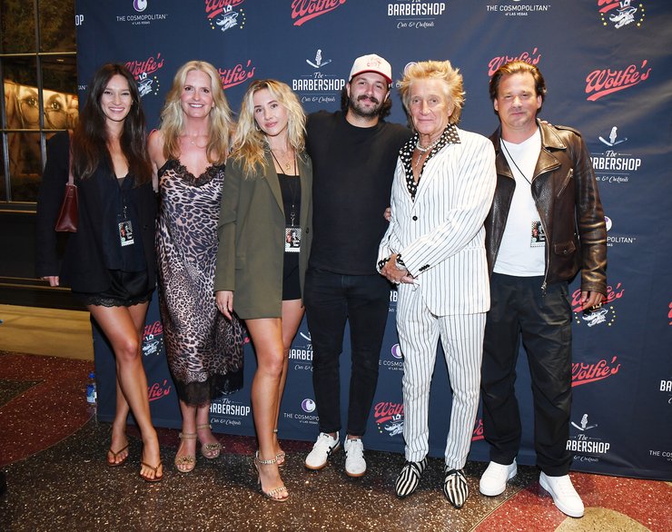 Род Стюарт з рідними