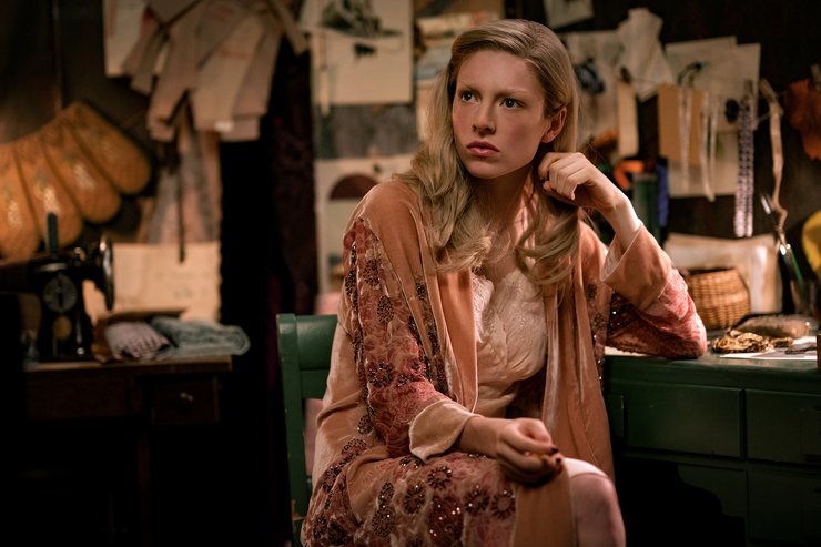 Тигріс Сноу — кузина Коріолана Сноу. Роль виконала Гантер Шафер