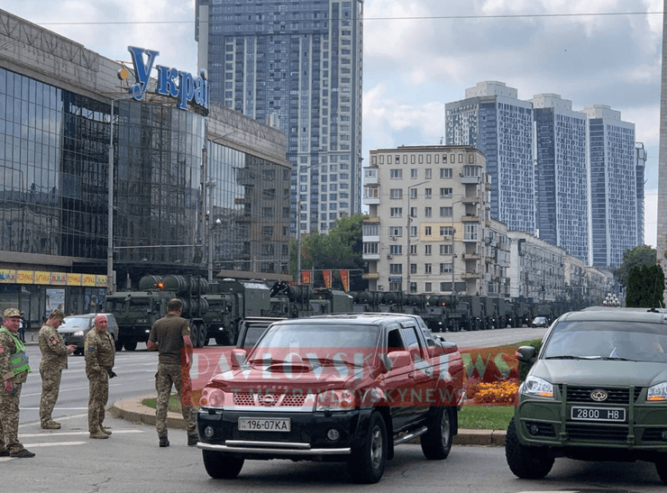 парад, день независимости, репетиция