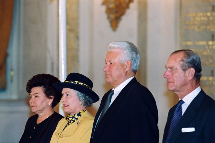 Єлизавета II, королева в Росії, Борис Єльцин