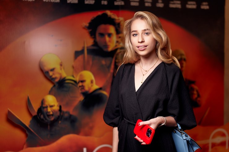 Анна Астровская