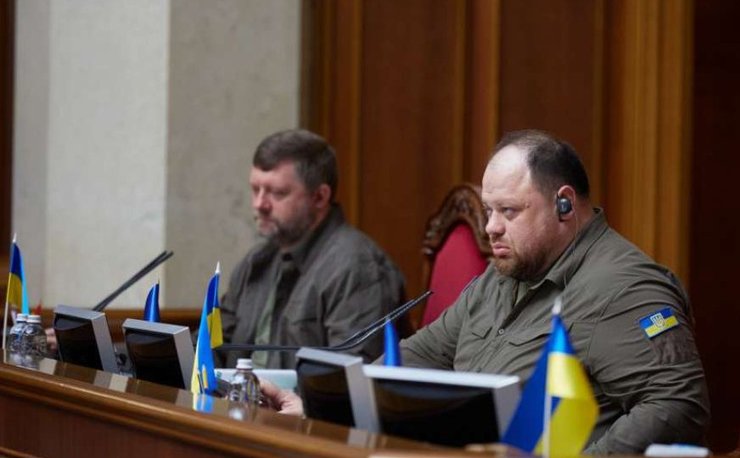 Рада у воєнний час скасувала антикорупційні обмеження для чиновників