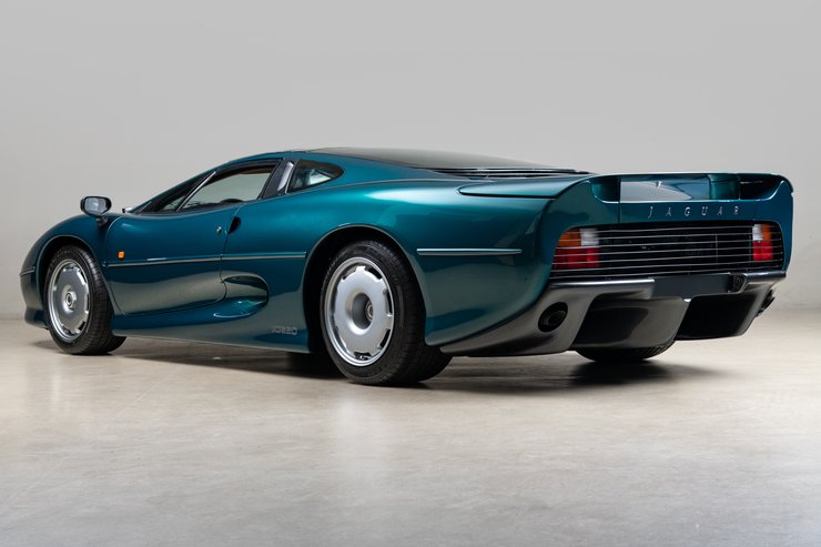 суперкар Ягуар 220, Jaguar XJ220 1994, Jaguar XJ220, суперкар Jaguar, капсула времени
