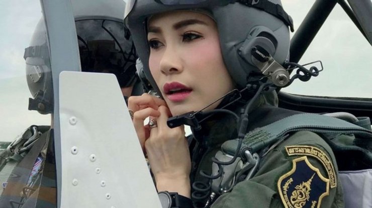 Сининат Вонгваджирапакди, таиланд