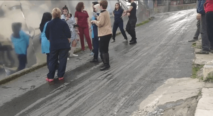 Женщина сбежала с клиники после операции, частная клиника, пластическая операция, пациентка, иностранка, пластика лица, деньги