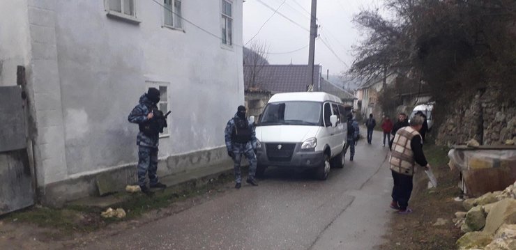 крымские татары, обыски, активисты, оккупированный крым, аннексированный крым