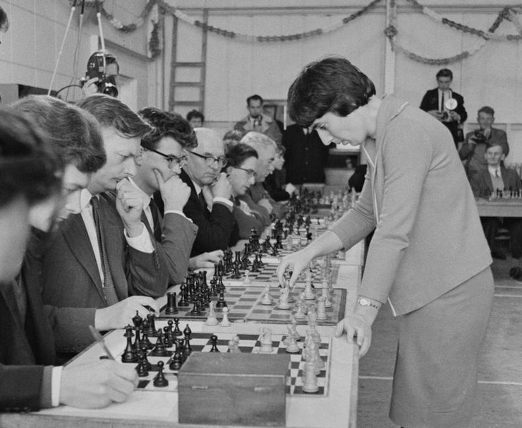 грузинка судится с нетфликс