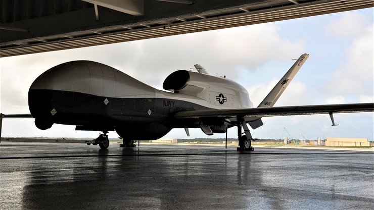 беспилотник MQ-4C Triton, война на море