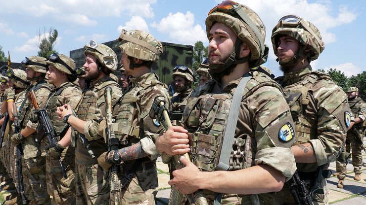 бойцы полка азов