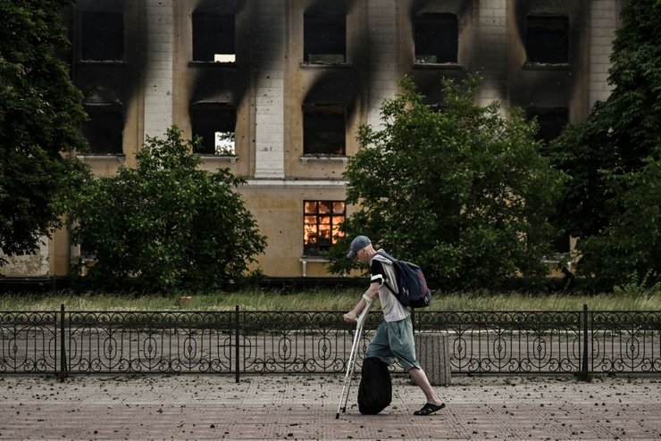 обстрелы Донбасса, война на Донбассе, наступление на Лисичанск, окружение Лисичанска