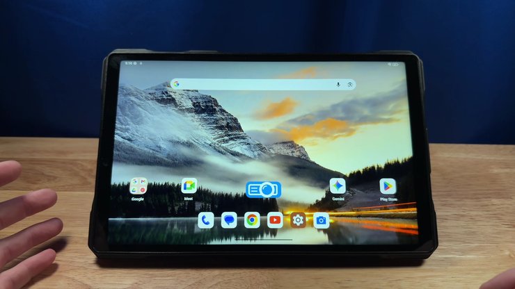 8848 Tank Pad Ultra дисплей