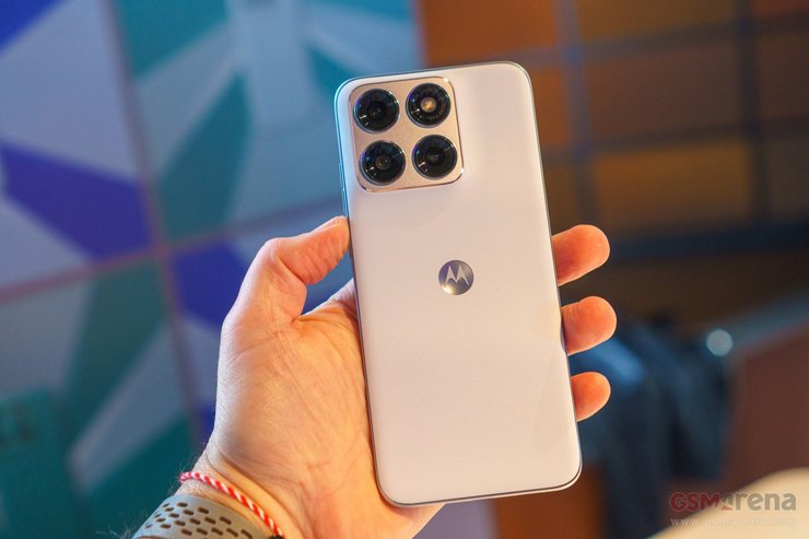 Смартфон Motorola Edge 70 Fusion