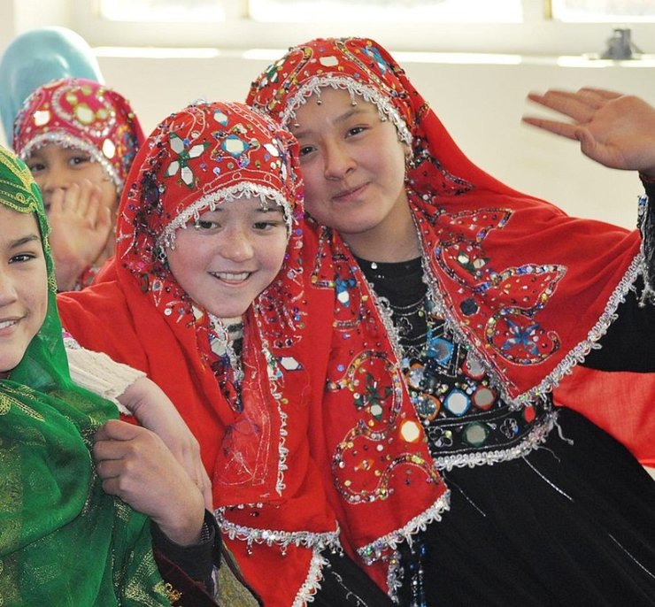 Хазарейці — один із афганських народів тюрко-монгольського походження, що сповідує іслам шиїтського спрямування.