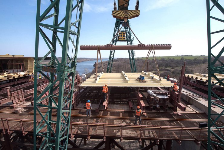 строительство инфраструктуры, новые дороги