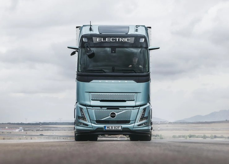 Volvo FH Electric, новый Volvo FH Electric, грузовик Volvo, электромобиль Volvo, электромобиль Volvo