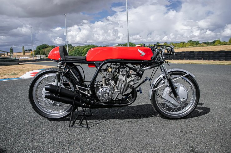 Honda RC173