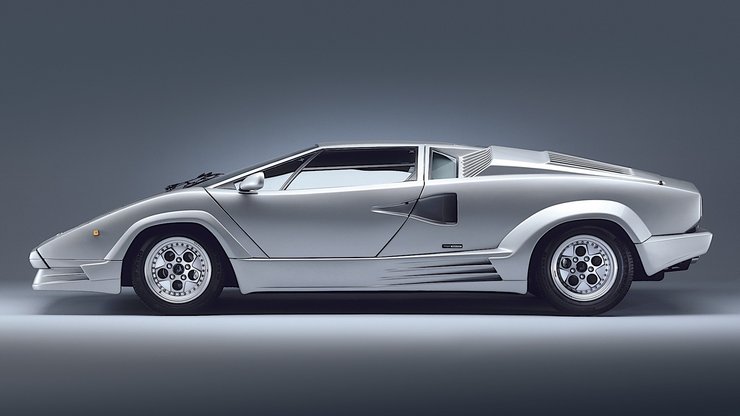 Lamborghini Countach 25th Anniversary (1988 год). Показана модификация без антикрыла