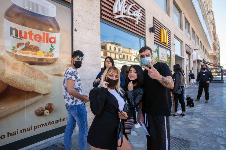 Франция выход из карантина фото