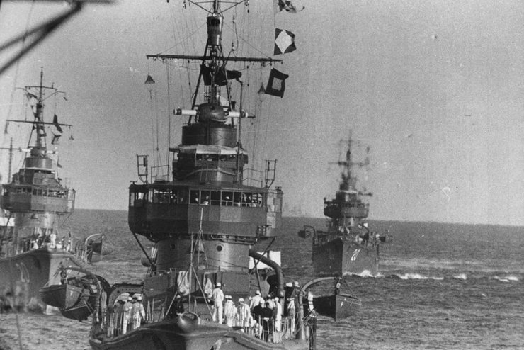 японские военные корабли