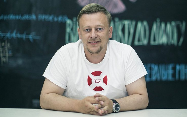 фото, Евгений Васильев, активист украинской благотворительной организации Восток SOS