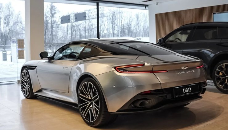 новий Aston Martin DB12, Aston Martin DB12, суперкар Aston Martin