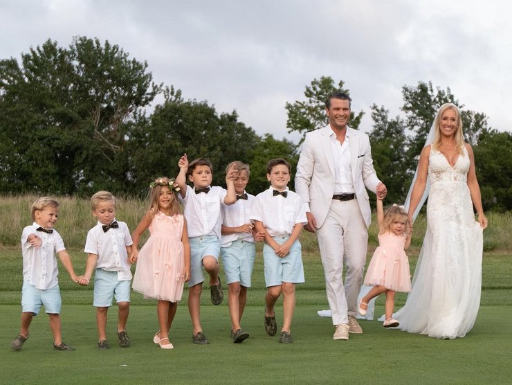 дженнифер рауше пит хегсет свадьба дети