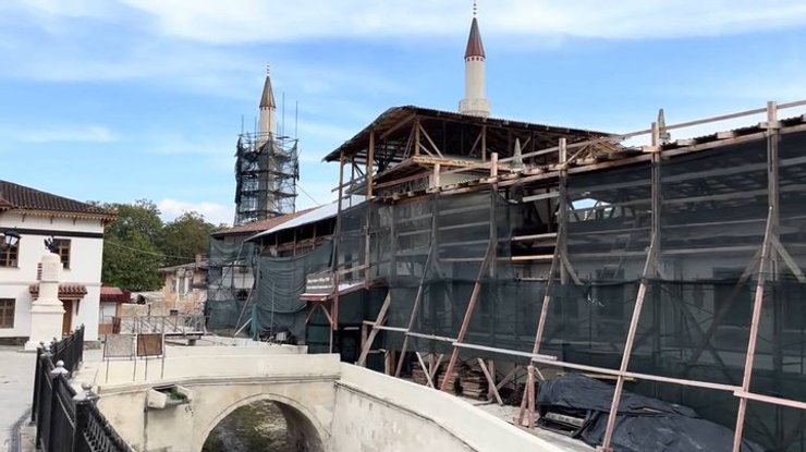 Ханский дворец, реставрация, Крым, археологические ценности, крымские татары, исторические сооружения, ЮНЕСКО, оккупация, культурное наследие, Украина