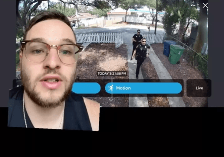 Путешественник во времени, незнакомец исчез в сарае, сарай, аренда жилья, курьезы, соцсети, таинственный незнакомец