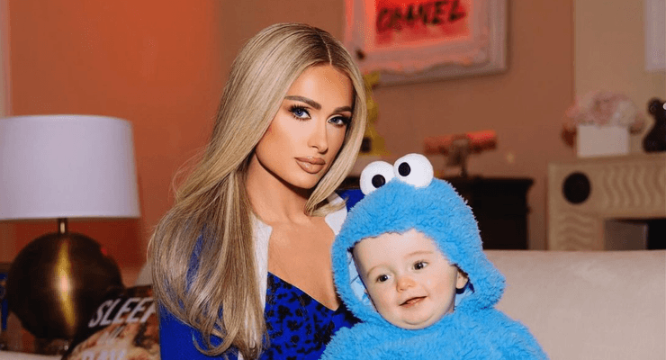 Пэрис Хилтон с сыном Фениксом