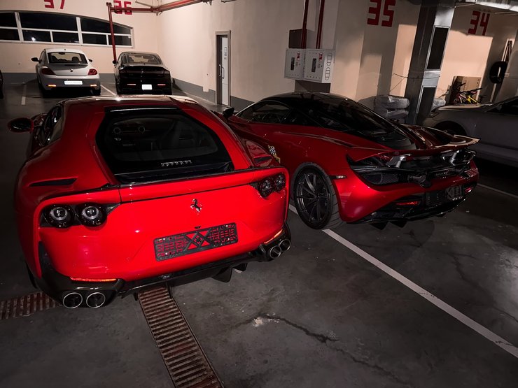 суперкари Феррарі МакЛарен, Ferrari 812, McLaren 720S, суперкар McLaren