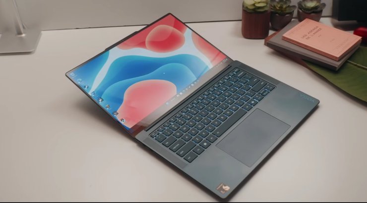 Ноутбук для учебы Lenovo Yoga Slim 7x в разложенном состоянии