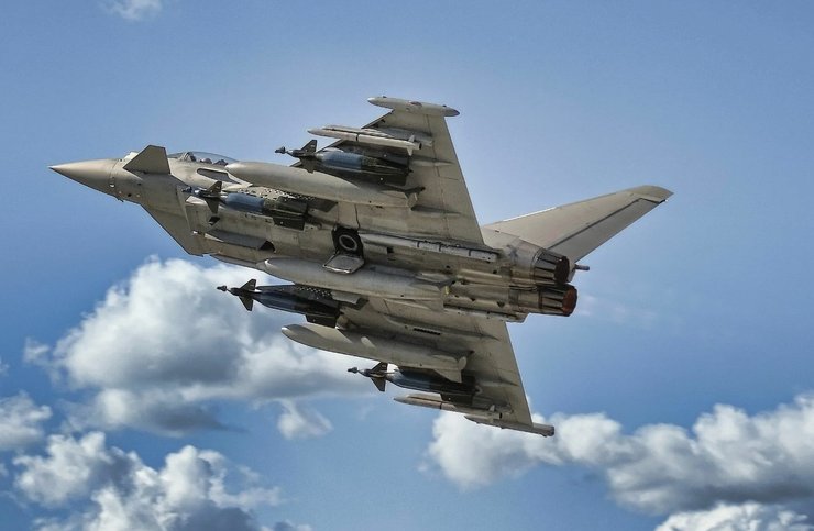 истребитель Eurofighter