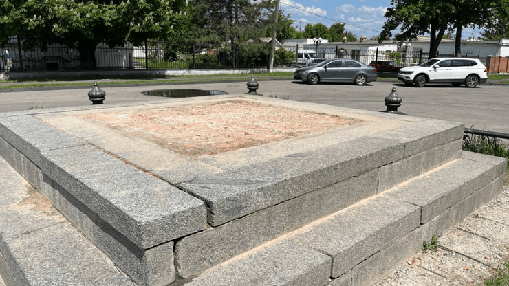 памʼятник петру полтава