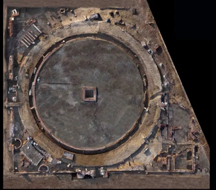 храм Єгипет Пелузій