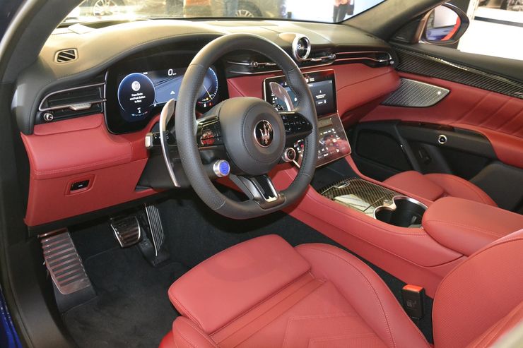 салон Maserati Grecale, Maserati Grecale 2024, новый Maserati Grecale, кроссовер Maserati