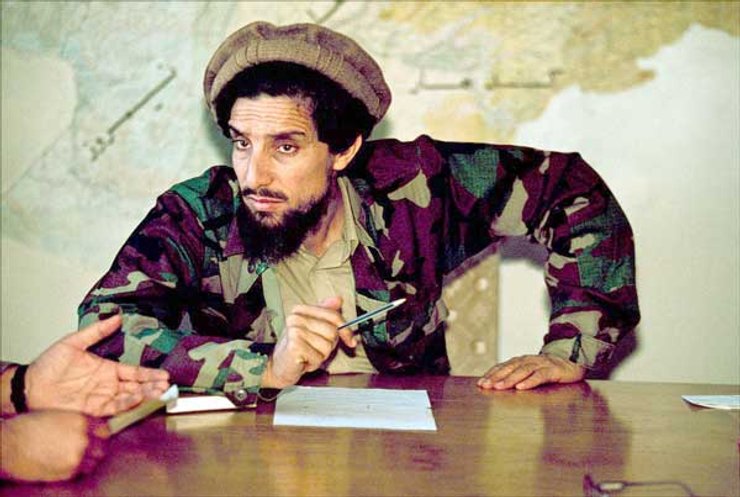 Найвідоміший польовий командир афганських моджахедів, "Панджшерський лев" Ахмад Шах Масуд, ліквідований силами безпеки Талібану в 2001 році.