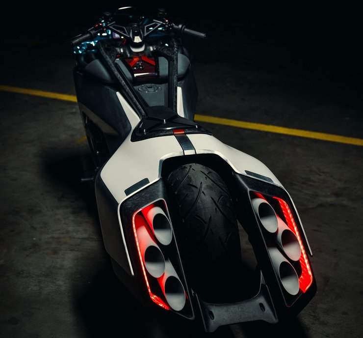 мотоцикл БМВ К18