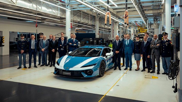 Temerario Polizia от Lamborghini будет перевозить донорские органы