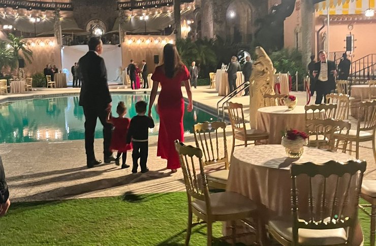 ілон маск шивон зіліс